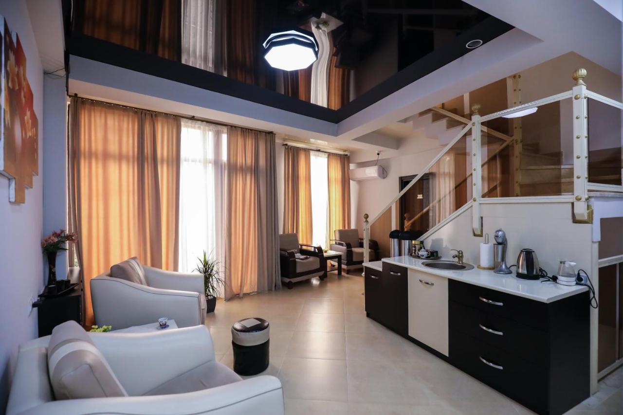 קוטאיסי Hotel Sagu מראה חיצוני תמונה