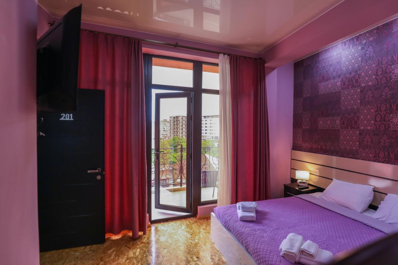 קוטאיסי Hotel Sagu מראה חיצוני תמונה